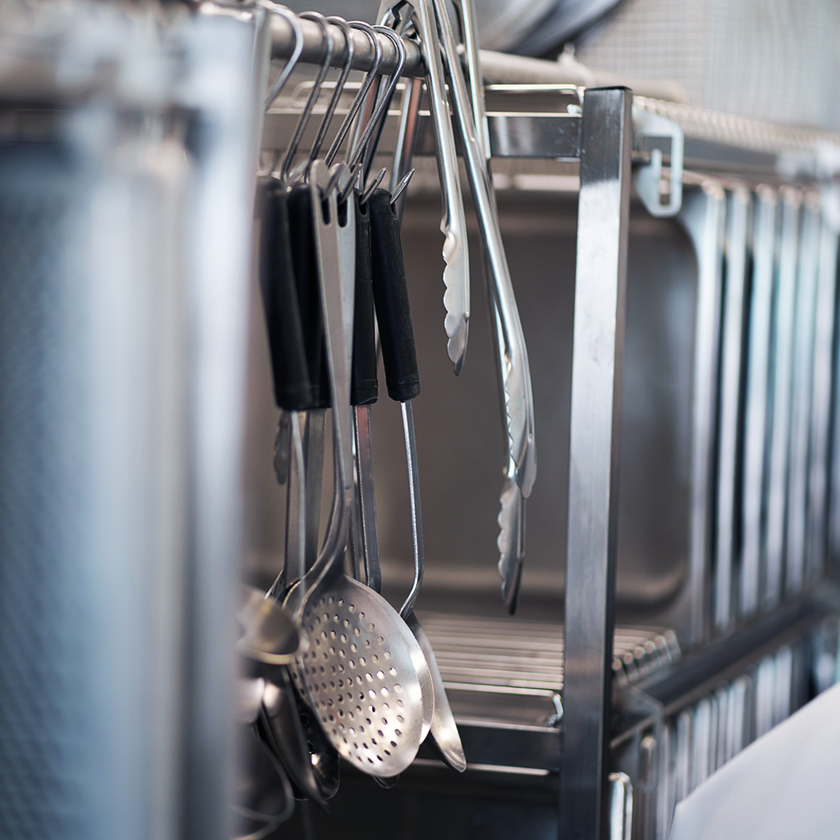 Commercial Dishwasher: Best Purchase Decisions Guide for your Business